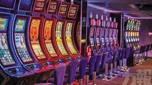 Live Casino dengan dealer profesional di ljo777, streaming berkualitas tinggi dan mobile friendly